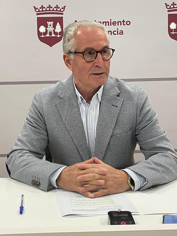 El Ayuntamiento de Plasencia presenta los planes de limpieza, desbroce y control de plagas para el verano