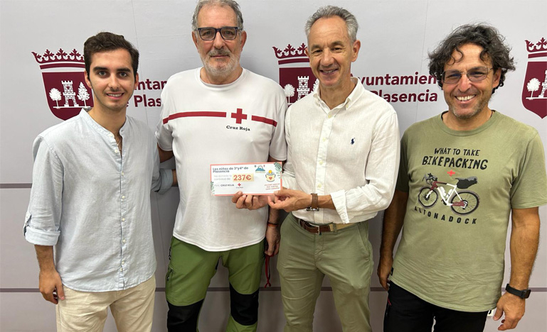 Éxito rotundo en las Miniolimpiadas Escolares de Plasencia con más de un millar de participantes y un fuerte espíritu solidario