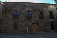 Palacio de los Carvajales-Girn;