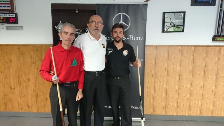 Un jugador del Club Billar Plasencia campeón de Extremadura de Billar a Tres Bandas