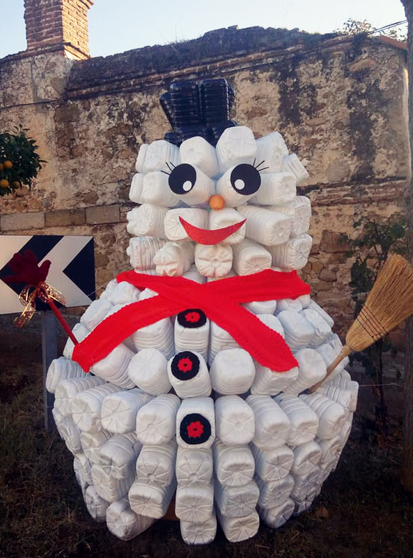 Oliva de Plasencia llena de navidad sus calles