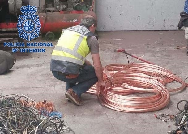 Detenidos dos empleados de una empresa por robar 3.500 kilos de cobre de almacenes de Plasencia y Moraleja