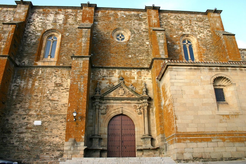 La Iglesia Parroquial de San Juan Bautista de Malpartida de Plasencia, declarada Bien de Interés Cultural