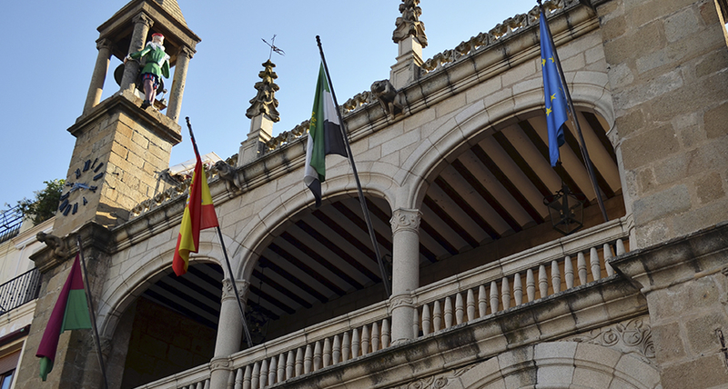 El Ayuntamiento contratará a una empresa para acelerar las labores de desbroce