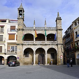 El pleno debatirá la aceptación de la subvención del IDAE para el desdoblamiento del aparcamiento de la isla