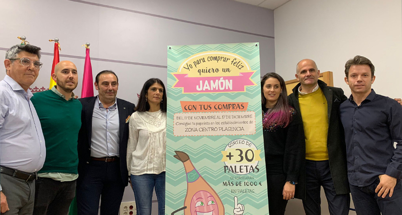 La Asociación de Comerciantes Zona Centro sorteará 50 jamones para impulsar el comercio local