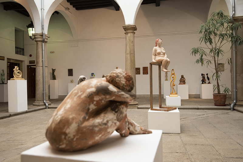 Tradición, modernidad y experimentación, en la muestra de fin de curso de la Escuela de Bellas Artes Rodrigo Alemán de Plasencia