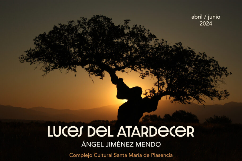 exposición de fotografía “Luces del Atardecer” de Ángel Jiménez Mendo, en el Claustro del Complejo Cultural Santa María de Plasencia