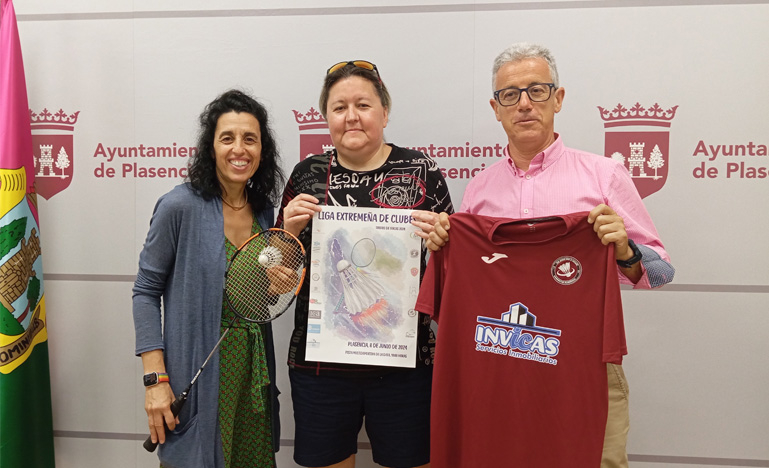 Este sábado se celebra la liga extremeña de clubes de bádminton en el que disputarán el trofeo de ferias 2024