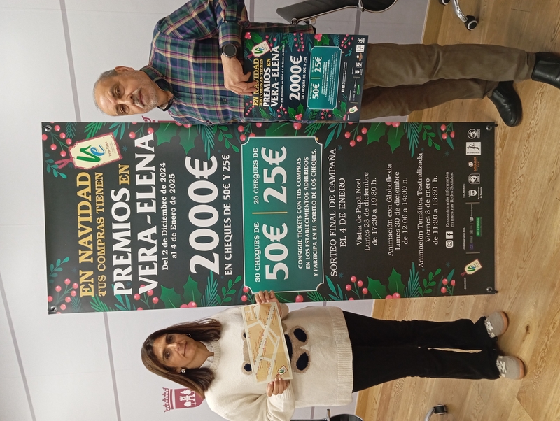 El Mercado de Abastos y la Asociación de Comerciantes Vera-Elena arrancan sus campañas navideñas