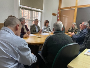 El alcalde visita la Escuela Profesional ESCALA “Plasencia 2025”