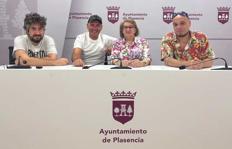 La Torre de Lucía se prepara para celebrar el 30 aniversario del Festival Internacional Folk de Plasencia